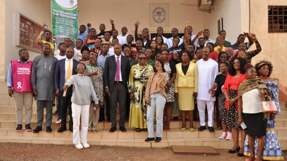 Members of IofC Cameroon conduct their Trustbuilding Cafe as a way to bring together student communities. Members of IofC Cameroon conduct their Trustbuilding Cafe as a way to bring together student communities.